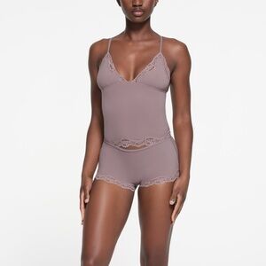 NWT Sold Out Skims Fits Everbody Lace Cami & Panties Set in Zinc